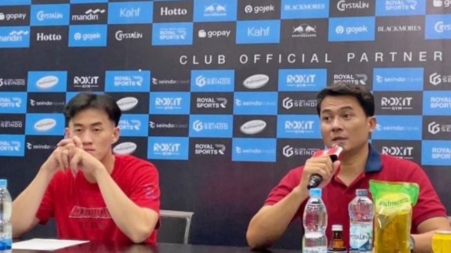 Efri Meldi menegaskan offseason bukan masa libur bagi pemain lokal IBL. Waktu ini harus dimanfaatkan untuk mengejar ketertinggalan dari pemain asing. [Dok. ANTARA]