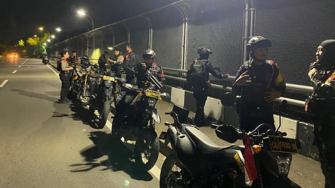 Brimob dan Tim Perintis Gerebek Balap Liar di Taman Mini, Remaja dan Motor Bodong Diamankan