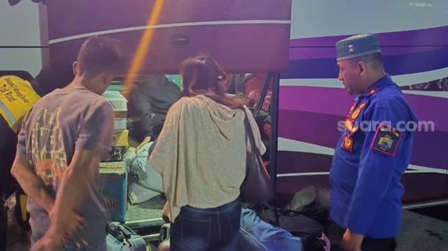 Bukan Cuma Padamkan Api, Damkar Lamsel Berhasil Bujuk Anak Bengkulu yang Nekat Kabur ke Jakarta
