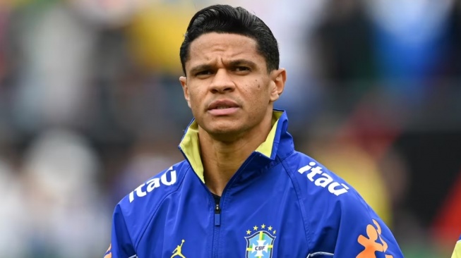 Douglas Santos memilih setia pada Brasil dan menolak Rusia demi mewujudkan mimpi Piala Dunia 2026. (FIFA)