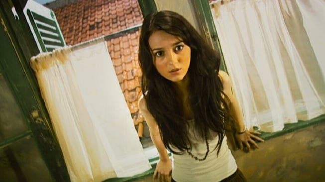 Film Kuntilanak yang dibintangi Julie Estelle, Evan Sanders, dan Ratu Felisha akan tayang pada Jumat (15/5/2026) malam ini pukul 21.30 WIB di ANTV. [Instagram]