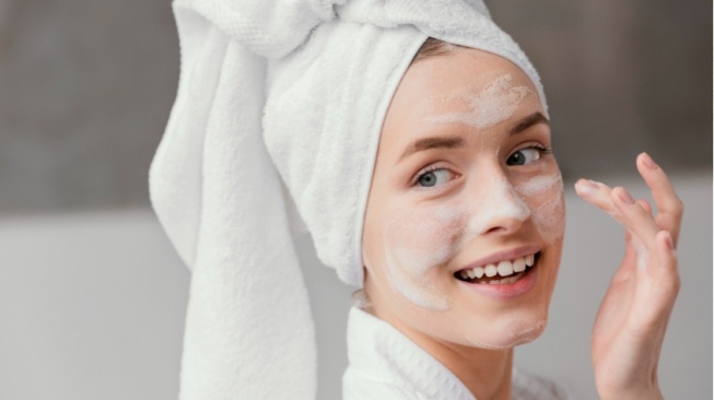 5 Cleanser Matcha yang Cocok untuk Kulit Berminyak dan Berjerawat