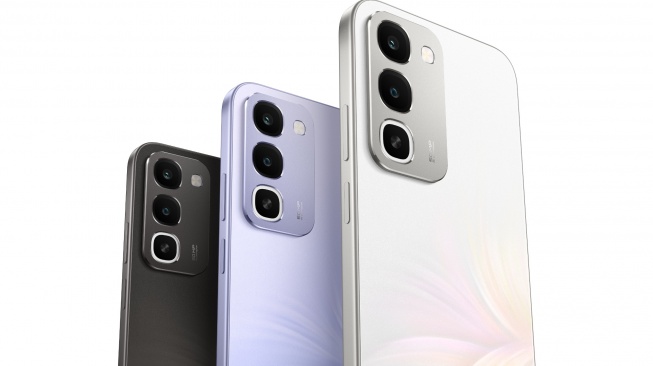realme C100. [realme] 