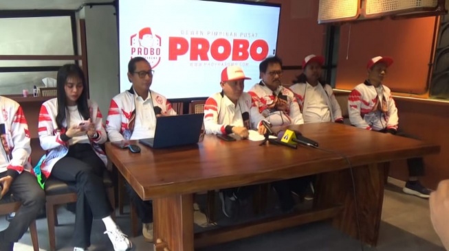 Probo Ajak Publik Dewasa Melihat Kritik Amien Rais