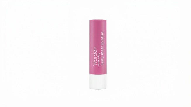  Wardah Everyday Fruity Sheer Lip Balm