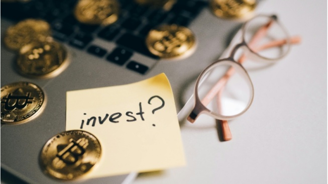 ilustrasi investasi bodong (pexel/Leeloo The First)