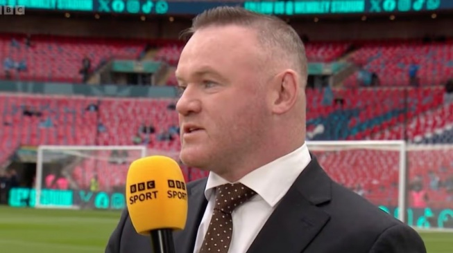 Wayne Rooney Cedera Pergelangan Tangan usai Tepis Tendangan Jordan Pickford