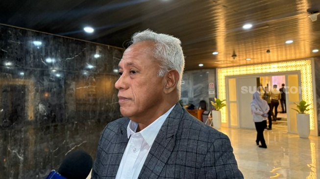Anggota DPR Sentil Prabowo: Orang Desa Bukan Hidup di Zaman Batu, Pasti Terasa Kalau Dolar Naik