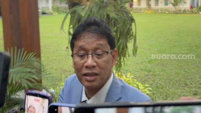 Menteri Keuangan, Purbaya usai rapat pembahasan keluhan Kadin China pada Selasa (19/5/2026) [Suara.com/Yaumal]