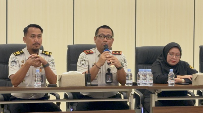 WNA Filipina di Palopo Ditahan Imigrasi karena Miliki e-KTP Indonesia