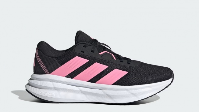 Adidas Sepatu Running Galaxy 7.