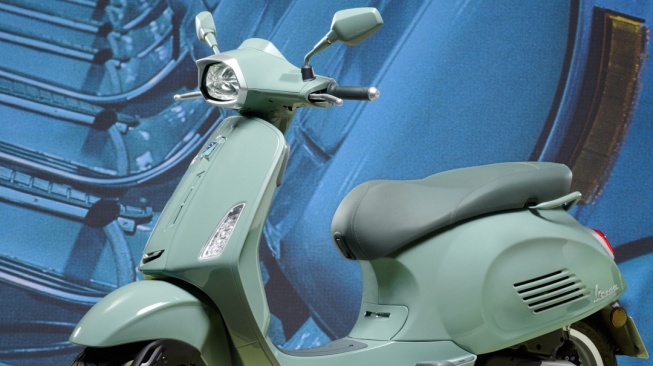 Vespa meluncurkan edisi terbatas Vespa 80th di Indonesia dengan warna hijau Verde Pastello ikonik dari tahun 1946 untuk model Primavera, Sprint, dan GTS. (Foto: Vespa)