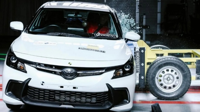 Uji keamanan Toyota Starlet yang dilakukan oleh NCAP. (Foto: NCAP)