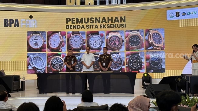 Terbukti Palsu, 14 Jam Tangan Mewah Jimmy Sutopo Ternyata Cuma Barang KW