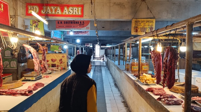Pedagang Daging Sapi Pasar Kosambi Bandung Kembali Berjualan Usai Mogok