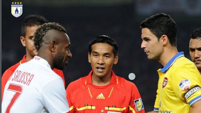 Persipura Jayapura Turut Rayakan Arsenal Juara Premier League