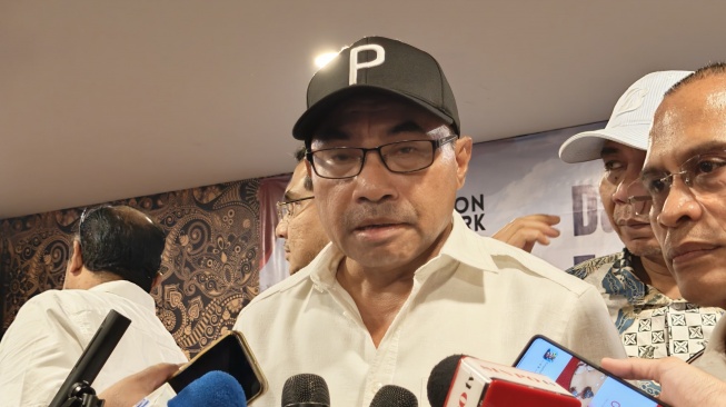 Ingat Poster Demo Era 98, Haris Rusly Moti Minta Prabowo Lebih Progresif Berantas Korupsi