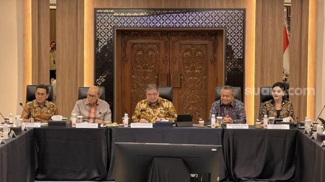 Aturan DHE SDA Resmi, Pemerintah Wajibkan Devisa Hasil Ekspor Disimpan ke Bank Negara