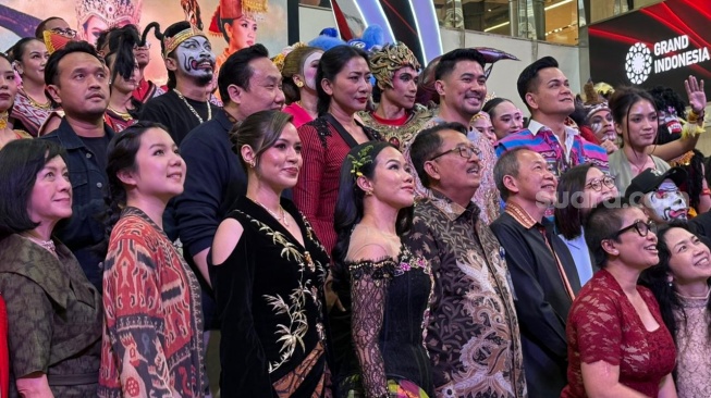 Raisa dan Yura Yunita dalam jumpa pers Pagelaran Sabang Merauke 2026 di kawasan MH. Thamrin, Jakarta Pusat pada Rabu, 20 Mei 2026. [Suara.com/Tiara Rosana]