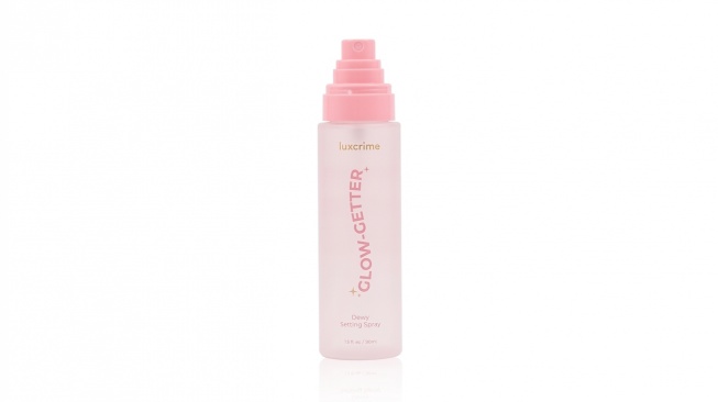 Luxcrime Glow-Getter 24H Makeup Hold Dewy Setting Spray