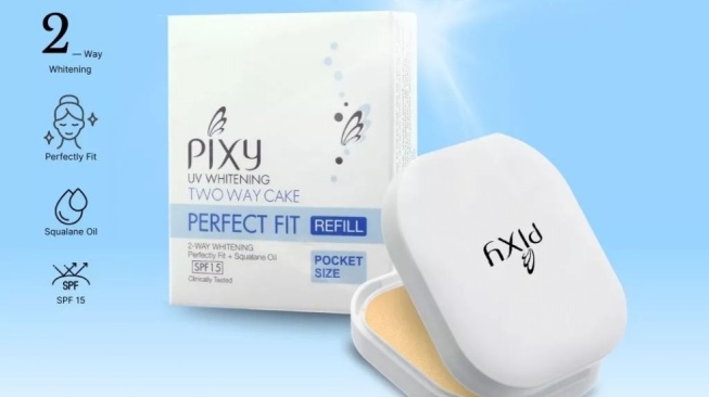 Pixy UV Whitening Two Way Cake. (Shopee)