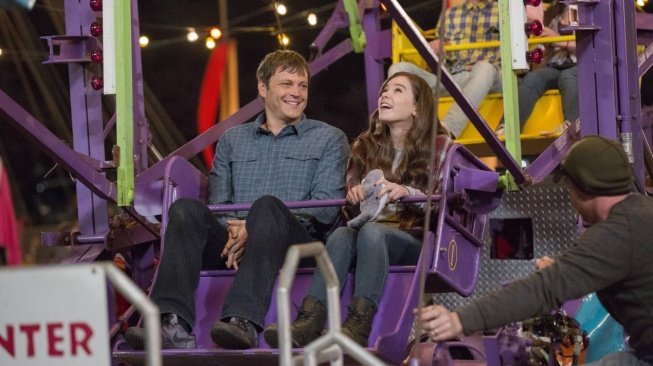 Film Term Life yang dibintangi Vince Vaughn dan Hailee Steinfeld akan tayang pada Jumat (22/5/2026) malam ini pukul 21.00 WIB di Trans TV. [YouTube]