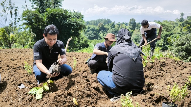 Perusahaan Tambang Tiarap Akibat Ketidakpastian Kebijakan, Astra UD Trucks Fokus ke Pasar Logistik