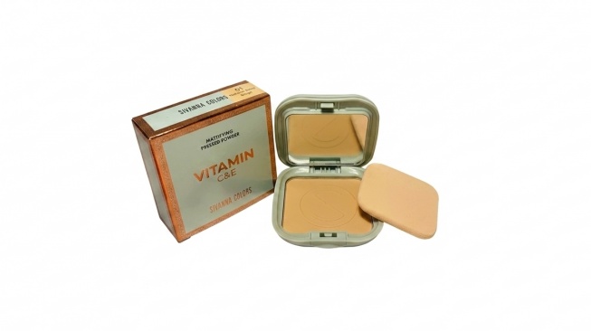 SIVANNA COLOURS Vitamin C & E Mattifying Pressed Powder Compact