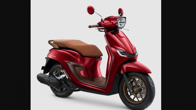 Honda Stylo Special Burgundy (AHM)