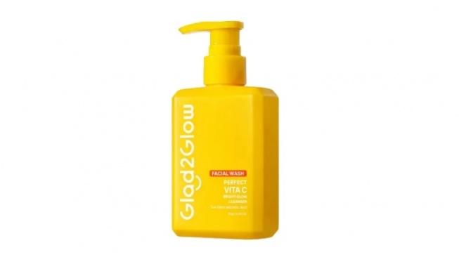 Glad2glow Perfect Vita C Bright Glow Cleanser Vita C Cleanser (Shopee)