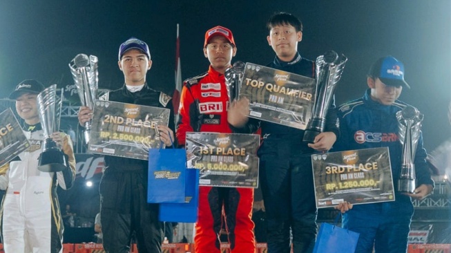 Kejurnas Passion Drift 2026 Seri Bandung diramaikan aksi drifter muda 13 tahun. Athariz Fairell juara PRO AM, Alby Alvaro jadi Top Qualifier. [Dok. Kejurnas Passion Drift 2026]