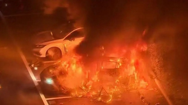 Kualitas Mobil China Dipertanyakan Usai Sedan MG 5 Ludes Terbakar Saat Parkir