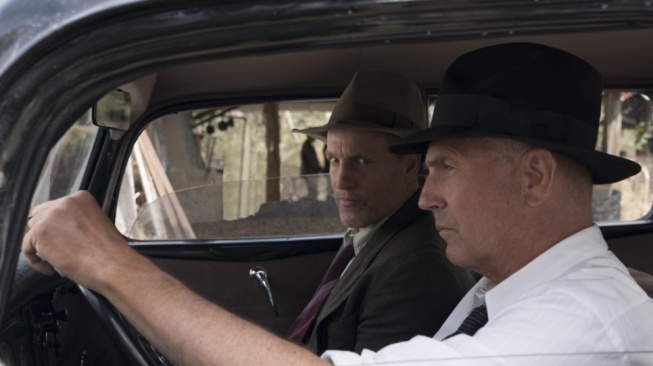 Kisah Nyata Perburuan Duo Kriminal yang Diidolakan: Fokus Utama The Highwaymen di Netflix