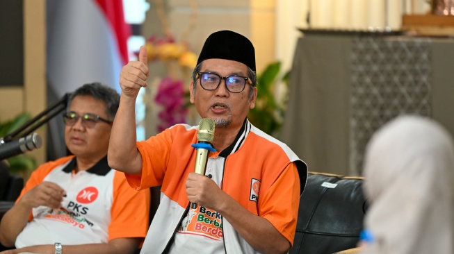 PKS Salurkan Hewan Kurban hingga ke Wilayah Bencana Banjir Sumatra