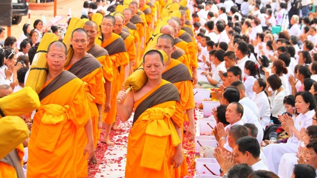 Apa Saja yang Dilakukan saat Hari Raya Waisak? Mengenal Hari Tri Suci Umat Buddha