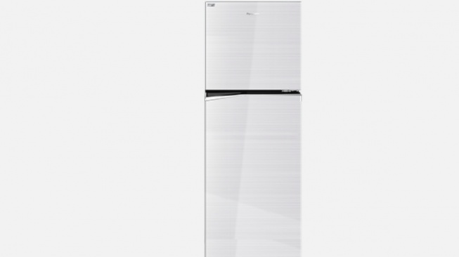Kulkas Panasonic 2 pintu. [brand]