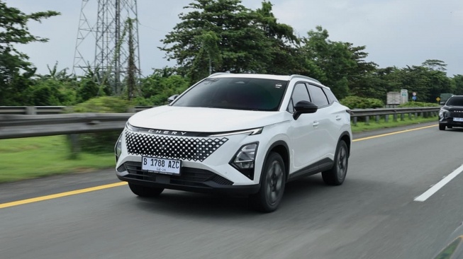 Teknologi Hybrid Jadi Solusi Perjalanan Irit Tanpa Repot Antre Charge