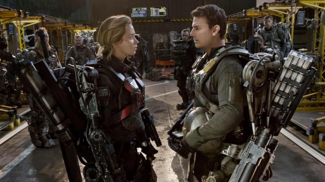 Edge of Tomorrow yang dibintangi Tom Cruise dan Emily Blunt akan tayang pada Jumat (29/5/2026) malam ini pukul 20.00 WIB di Trans TV. [YouTube]