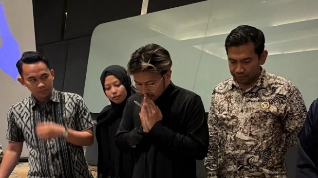 Mediasi Hanania Travel dan para calon jemaah umrah pada April 2026. (Instagram/@hananiagroup.id)