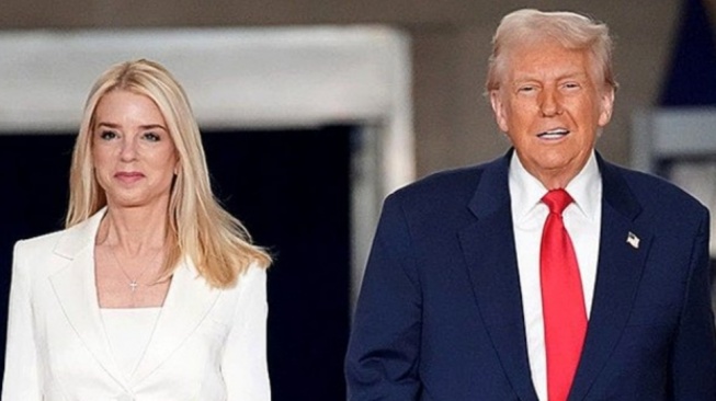 Skandal Epstein Memanas! Pam Bondi Akui Ada Kesalahan, DPR AS Curiga Ada Fakta yang Ditutupi