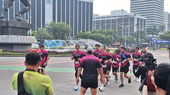 Diramaikan Sandiaga Uno, Ajang Lari 5K di Senayan Kampanye 10 Ribu Langkah Per Hari