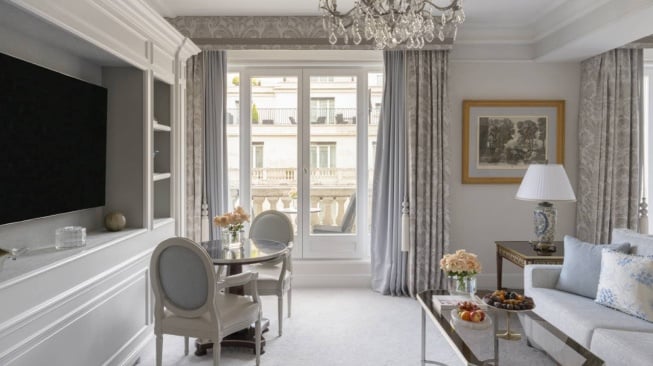 Hotel Four Seasons George V Prancis (dok. Four Seasons)