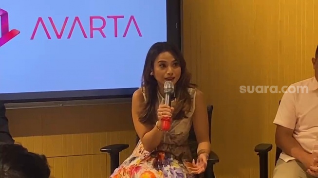 Acha Septriasa Debut Jadi Sutradara dan Produser Lewat Film '9 Aku, Love Heals'