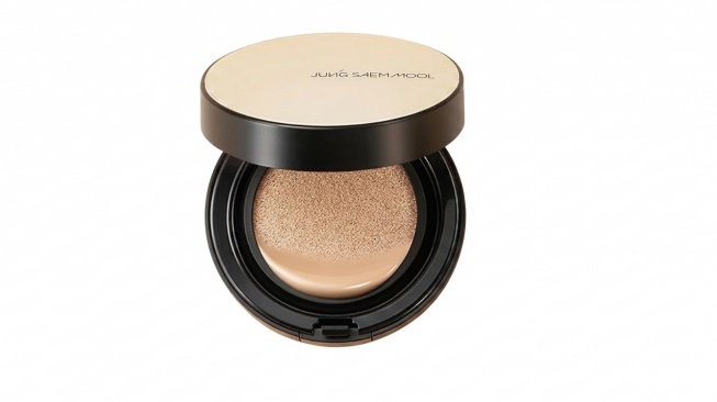 Jung Saem Mool Essential Skin Nuder Cushion