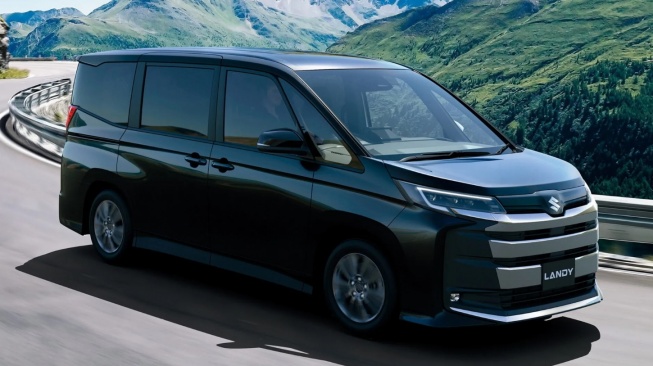 Suzuki Hadirkan MPV Hybrid 8 Penumpang, Desain Mirip Mobil Mewah Toyota tapi.... (Carscoops)