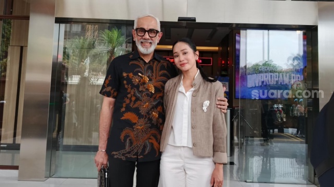 Suami Bunga Zainal Ditipu Rp2,3 M, Kasus Mandek hingga Lapor Propam karena Dugaan Polisi Disuap