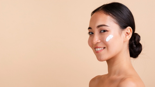 Sunscreen yang Bagus itu Merk Apa? Ini 5 Pilihan 'Holy Grail' Menurut Review