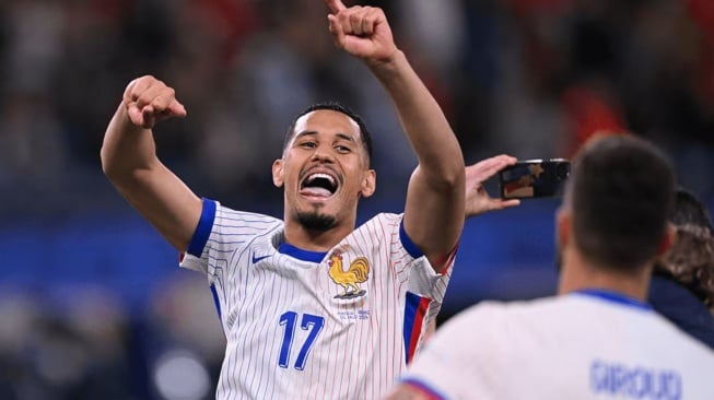 William Saliba Dibayangi Cedera Punggung Jelang Piala Dunia 2026, Deschamps Buka Suara