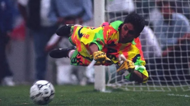 Jorge Campos, Kiper Ikonik Piala Dunia yang Mendobrak Batas dan Tampil Nyentrik