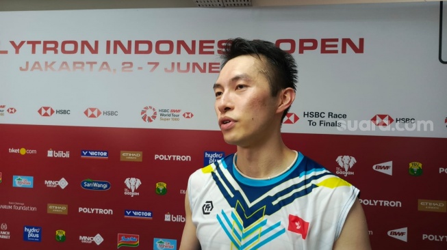 Angus Ng Ka Long mengungkap kisah neneknya yang berasal dari Surabaya. Pebulu tangkis Hong Kong itu juga mengaku menyukai Sop Buntut dan Soto Ayam. [Dok. Suara.com/Arief Apriadi]